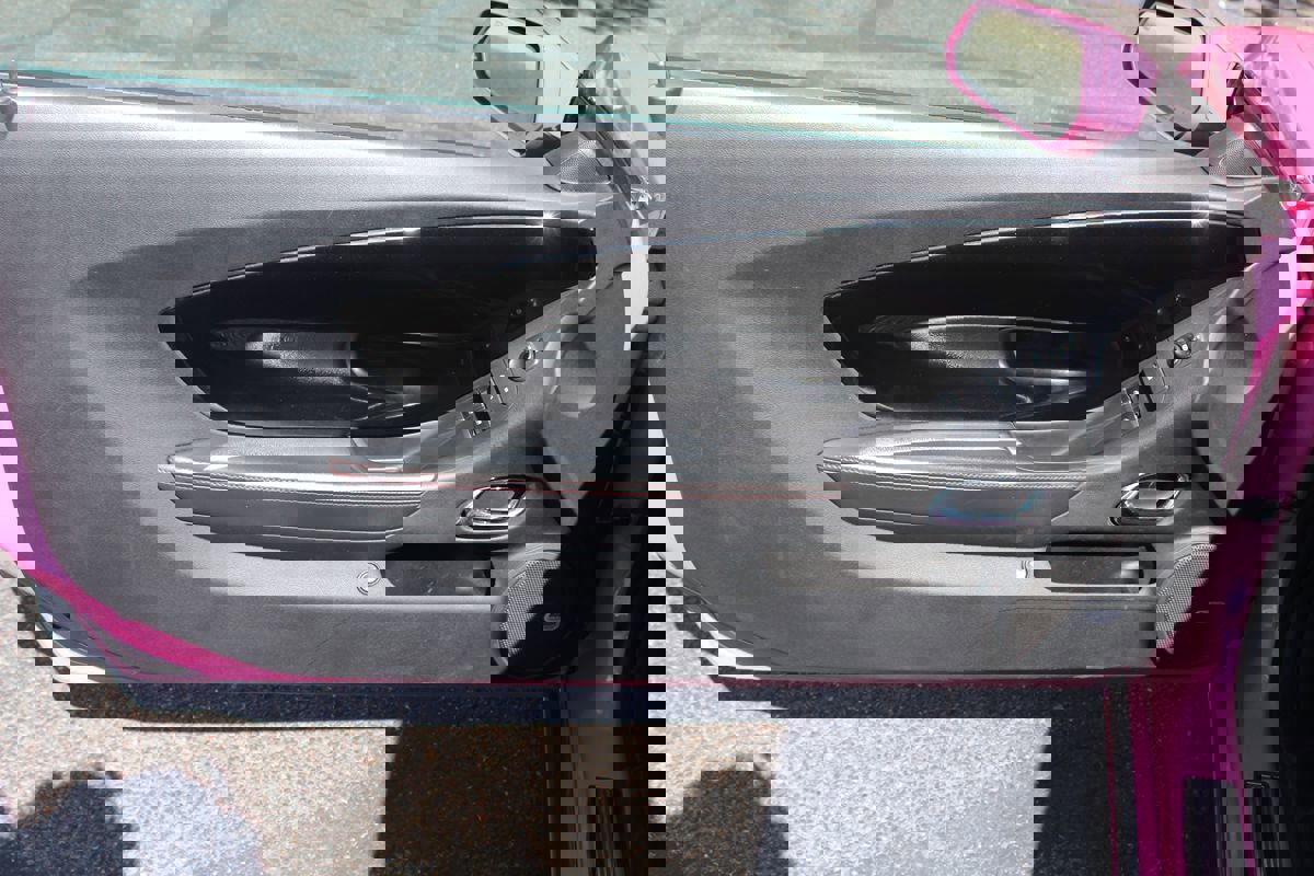 Used 2013 Chevrolet Camaro ZL1 image 13