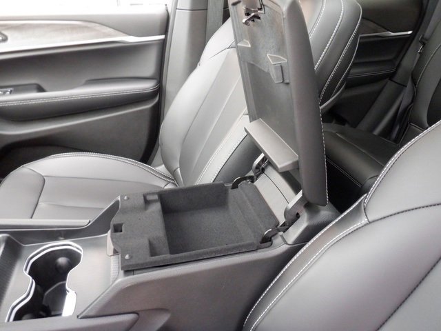 New 2025 Jeep Grand Cherokee Limited w/ Trailer Tow Package image 17