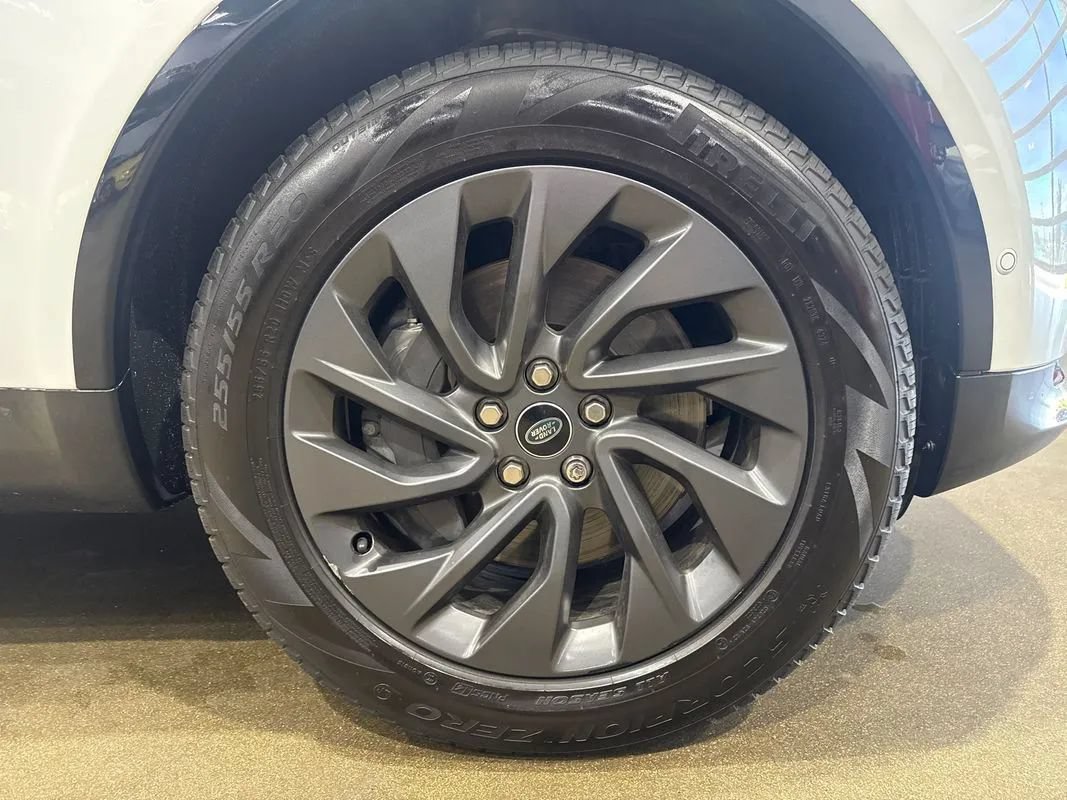 Used 2022 Land Rover Discovery S R-Dynamic AWD/4WD image 59