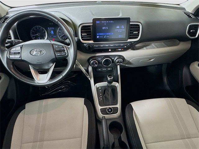 Used 2022 Hyundai Venue SEL image 24