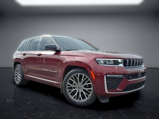 Used 2026 Jeep Grand Cherokee Summit w/ Adv Protech Group IV