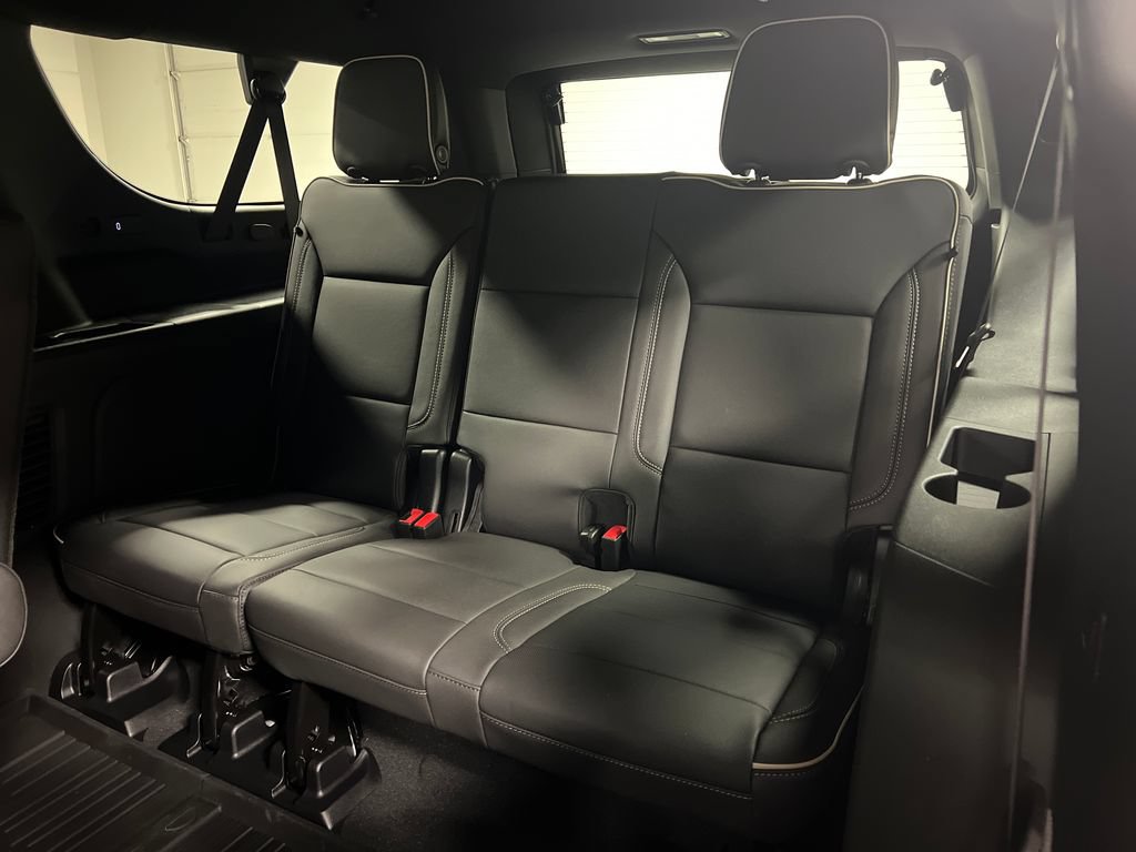 New 2026 GMC Yukon XL Elevation w/ Elevation Premium Package AWD/4WD image 14
