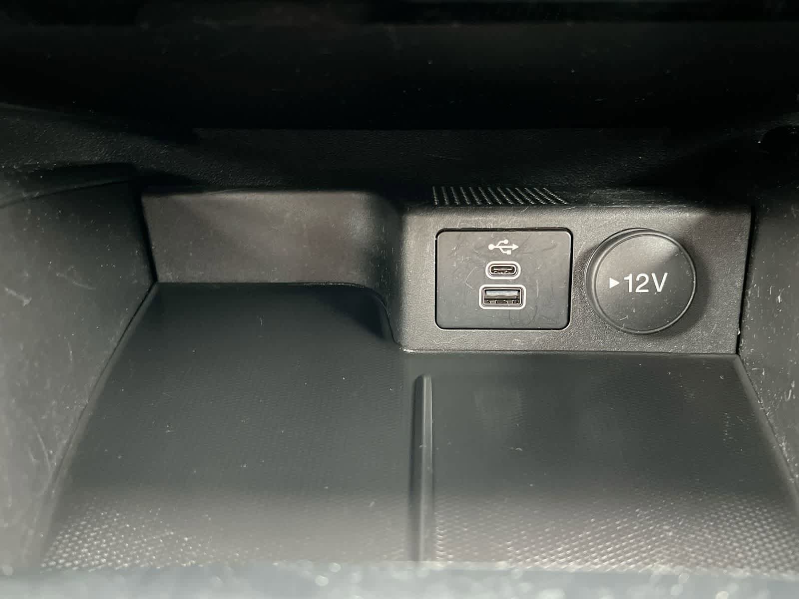 Used 2025 Ford Escape ST-Line w/ Tech Pack #1 image 30