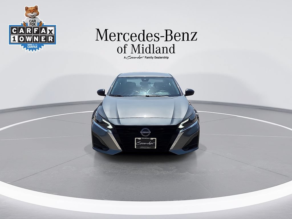 Used 2025 Nissan Altima 2.5 SV FWD image 3