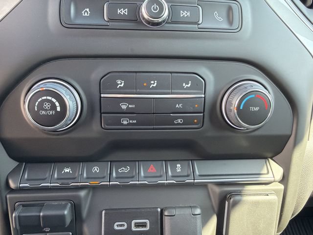 Used 2025 Chevrolet Silverado 1500 Custom w/ Turbomax Blackout Package AWD/4WD image 20