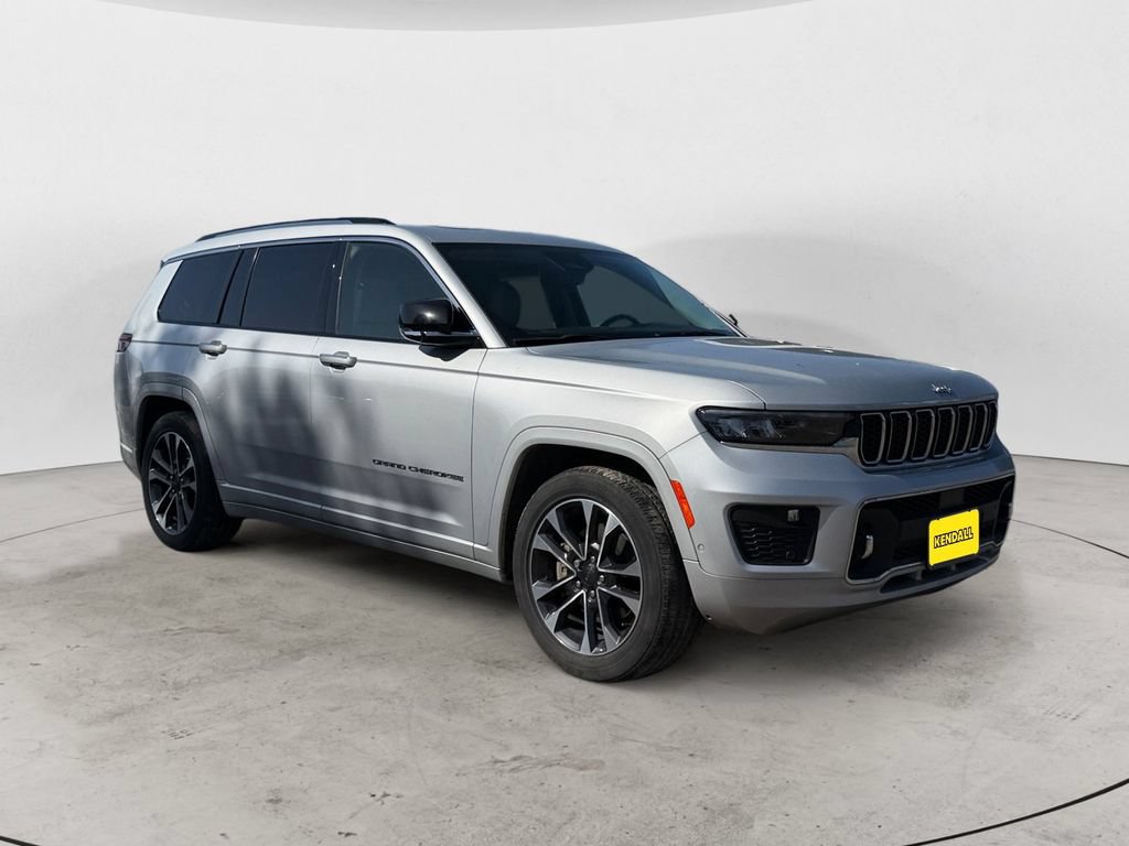 Used 2022 Jeep Grand Cherokee L Overland w/ Luxury Tech Group IV AWD/4WD image 6