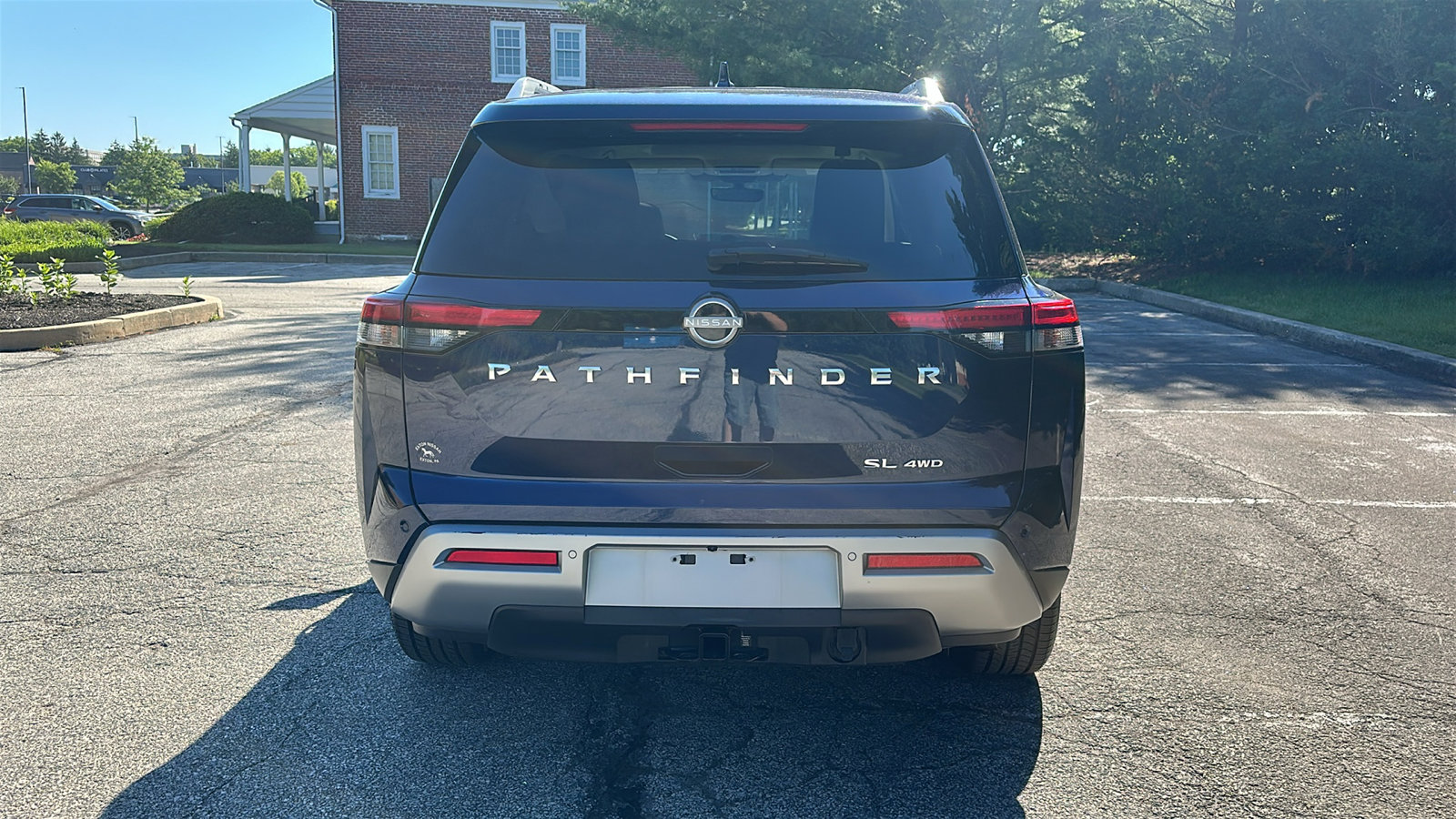 Certified 2023 Nissan Pathfinder SL w/ SL Premium Package AWD/4WD image 5