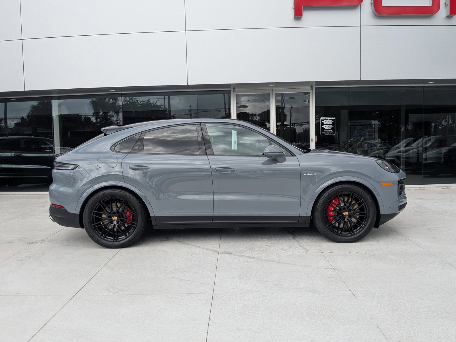 New 2026 Porsche Cayenne S image 8