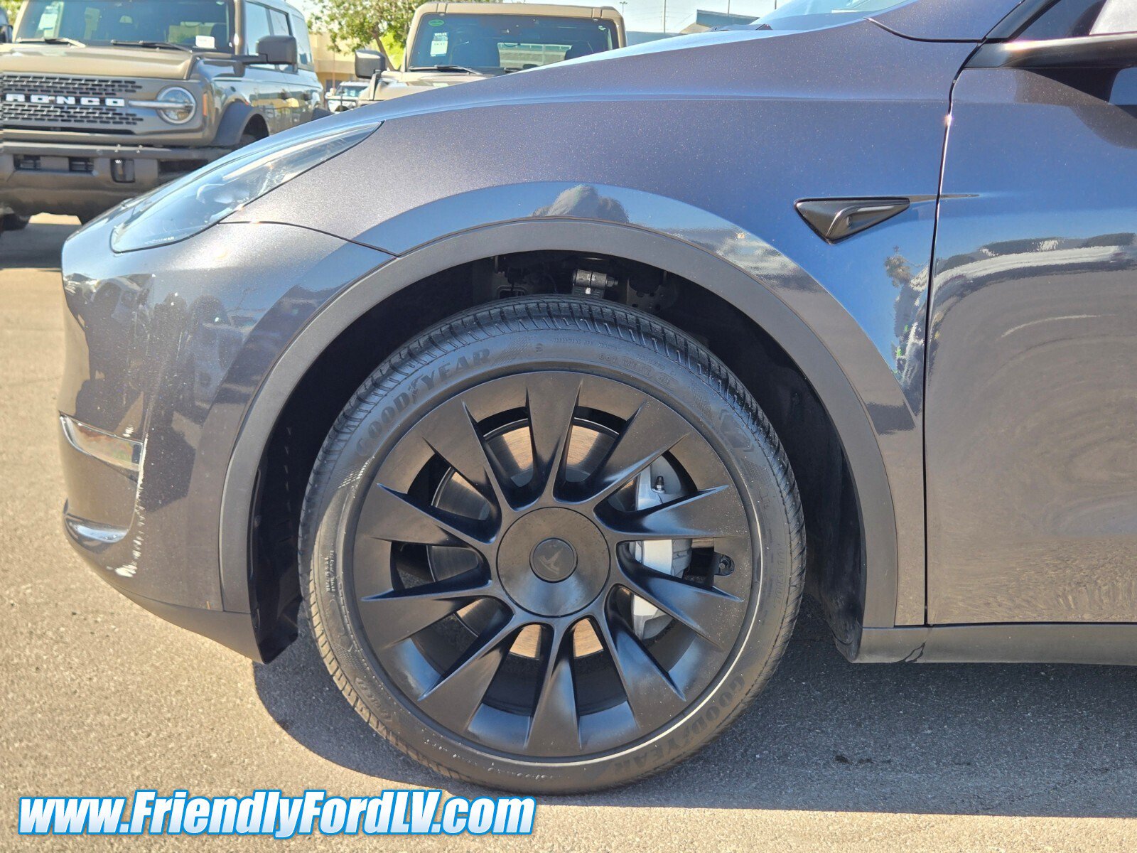 Used 2024 Tesla Model Y Long Range RWD image 7