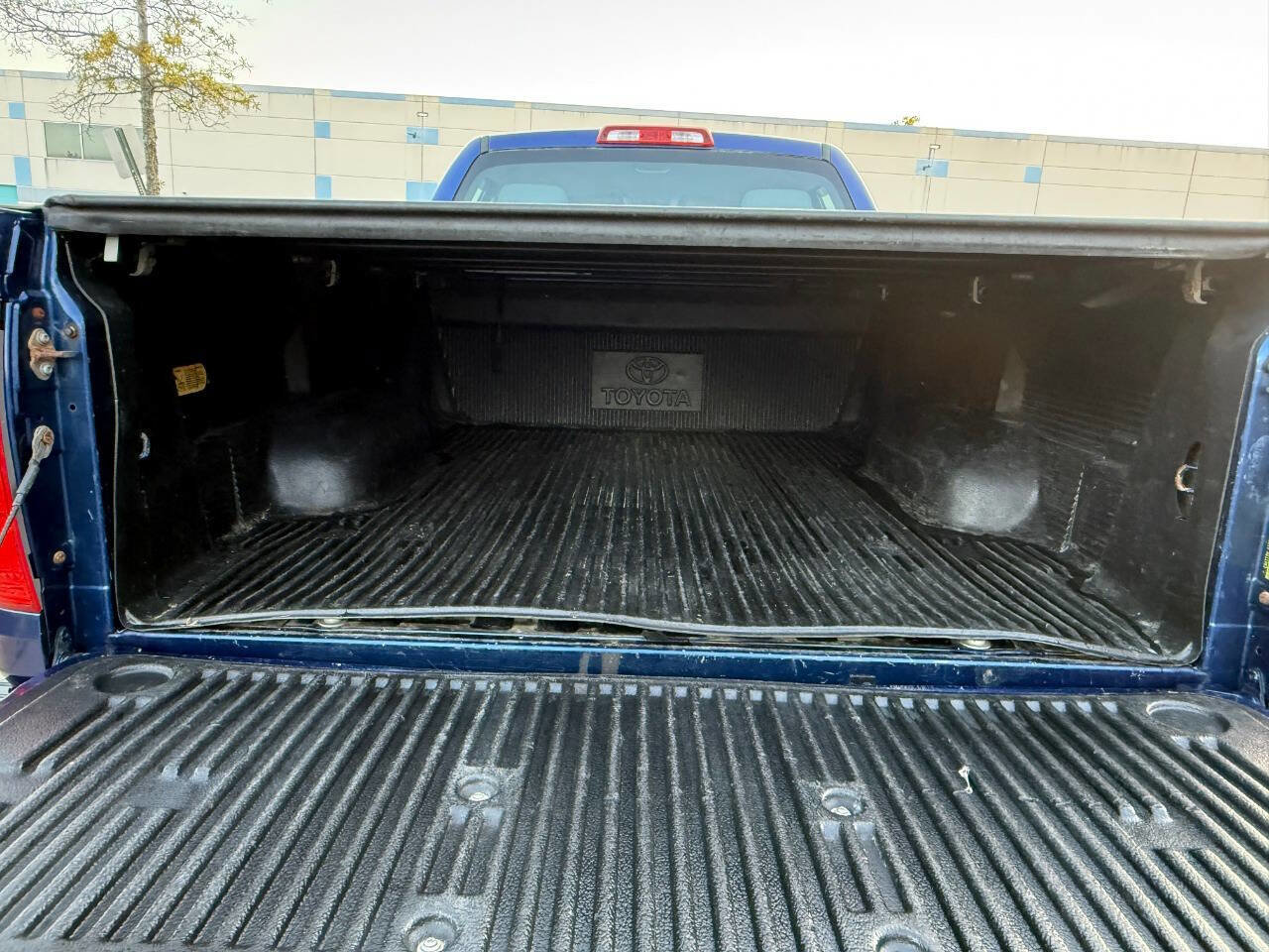 Used 2015 Toyota Tundra SR image 12