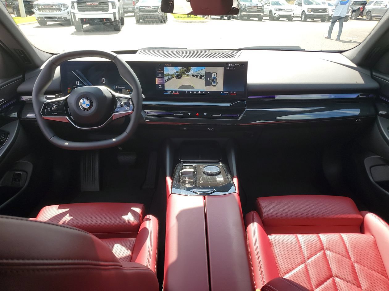 Used 2026 BMW 530i RWD image 11