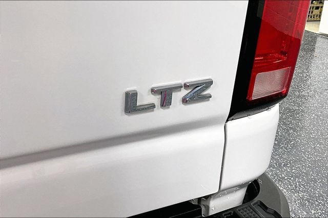 Used 2024 Chevrolet Silverado 2500 LTZ w/ LTZ Premium Package AWD/4WD image 23