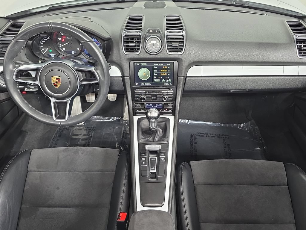 Used 2016 Porsche Boxster Spyder RWD image 13