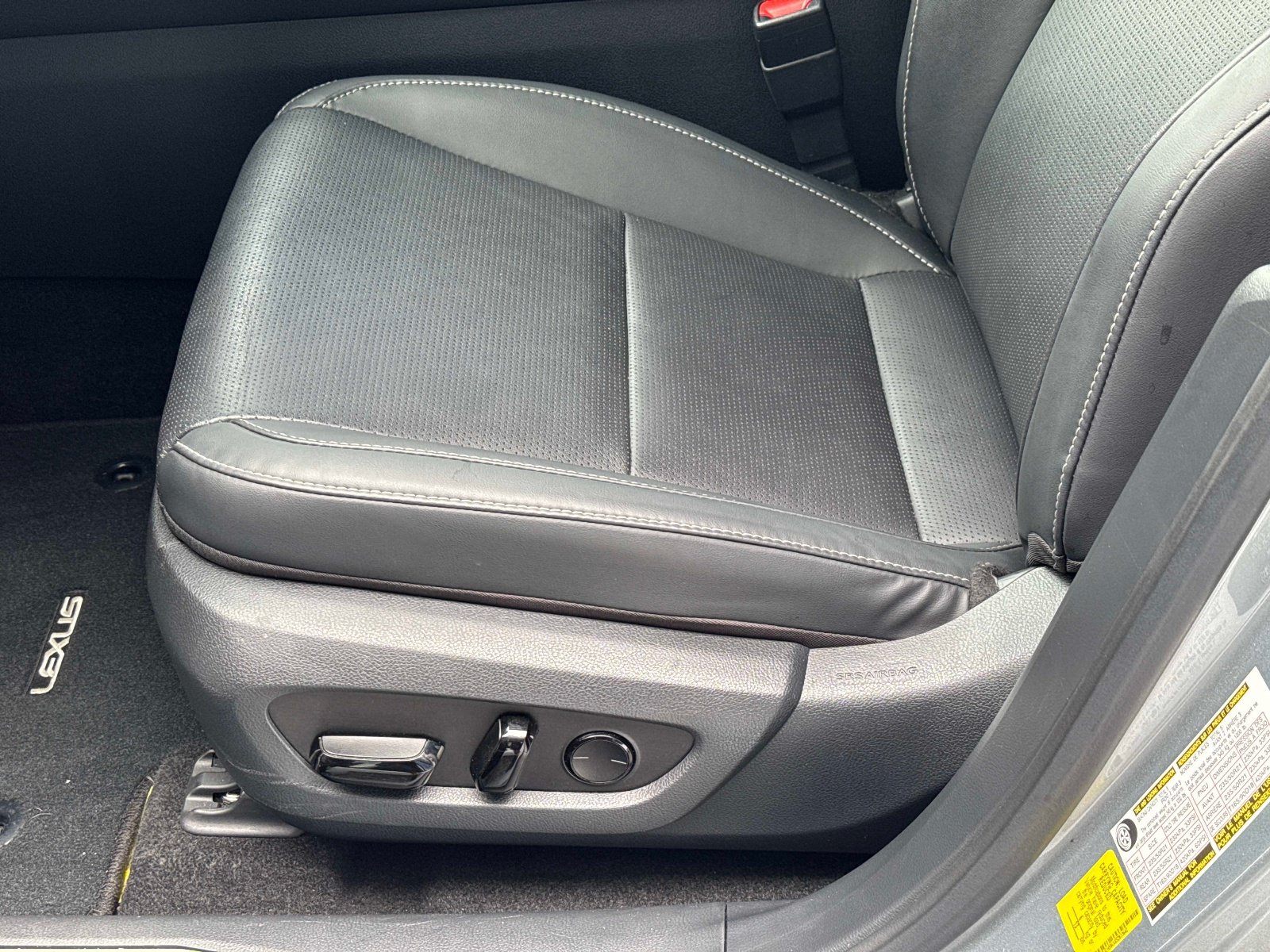 Used 2025 Lexus RX 350 Premium Plus w/ Accessory Package (Z1) FWD image 21