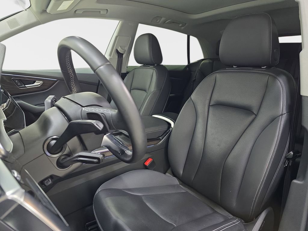 Used 2022 Audi Q8 Premium Plus w/ Premium Plus Package image 17