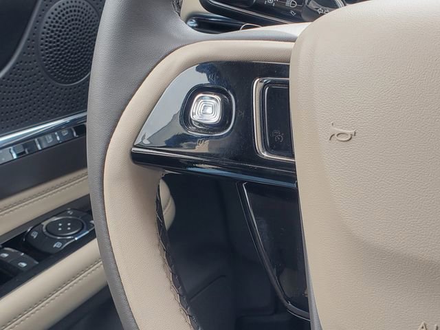 Certified 2023 Lincoln Corsair FWD image 17