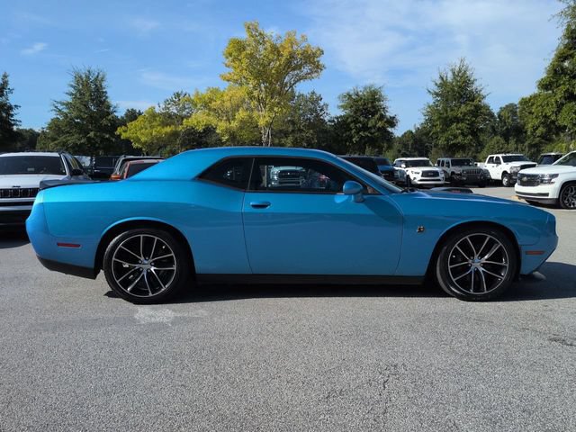 Used 2016 Dodge Challenger R/T Scat Pack RWD image 3