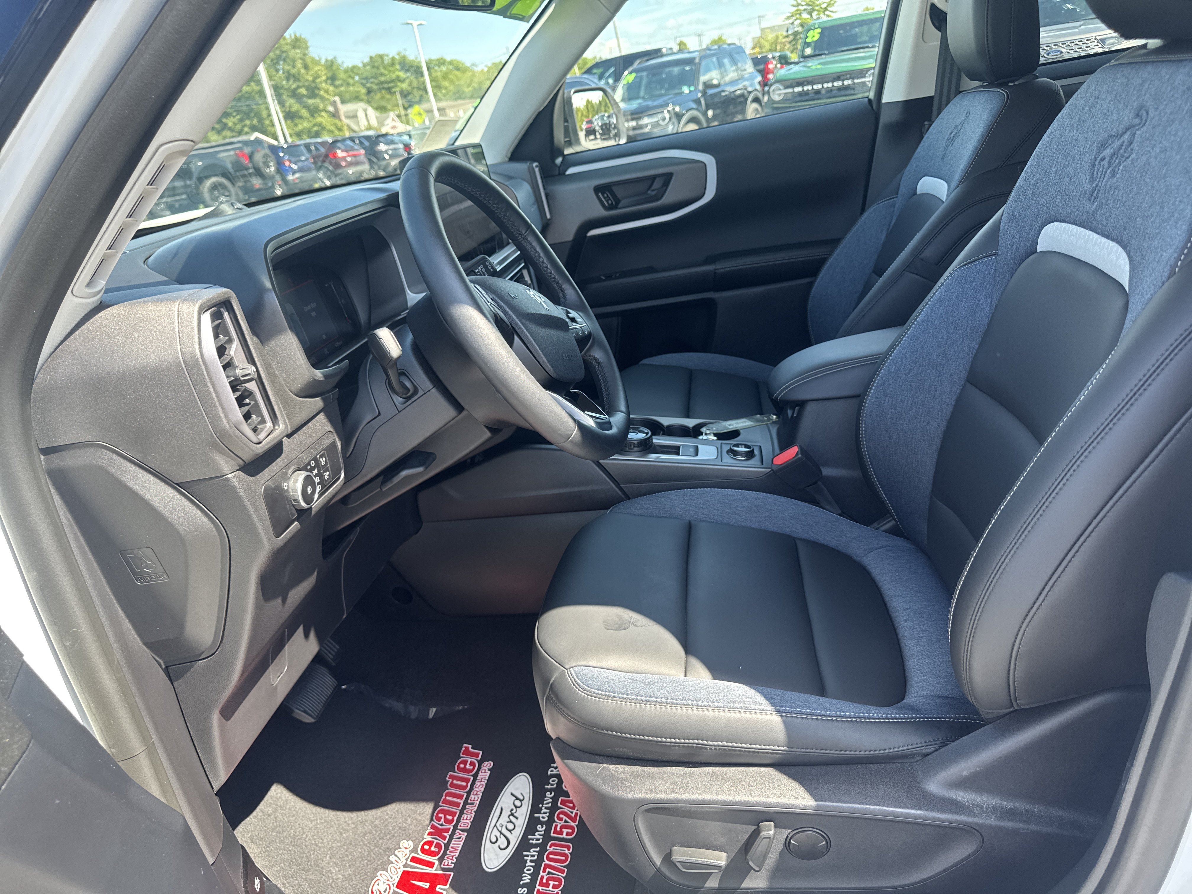 Used 2026 Ford Bronco Sport Outer Banks w/ Outer Banks Tech Package+ AWD/4WD image 12