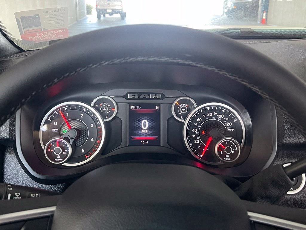 New 2027 RAM 3500 Big Horn AWD/4WD image 18