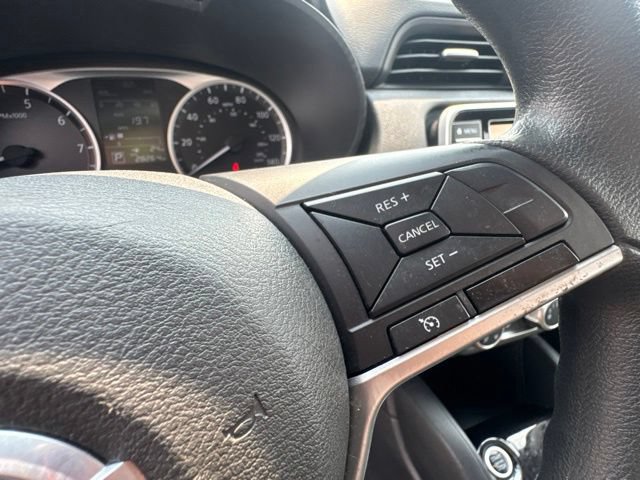 Used 2020 Nissan Versa S FWD image 20