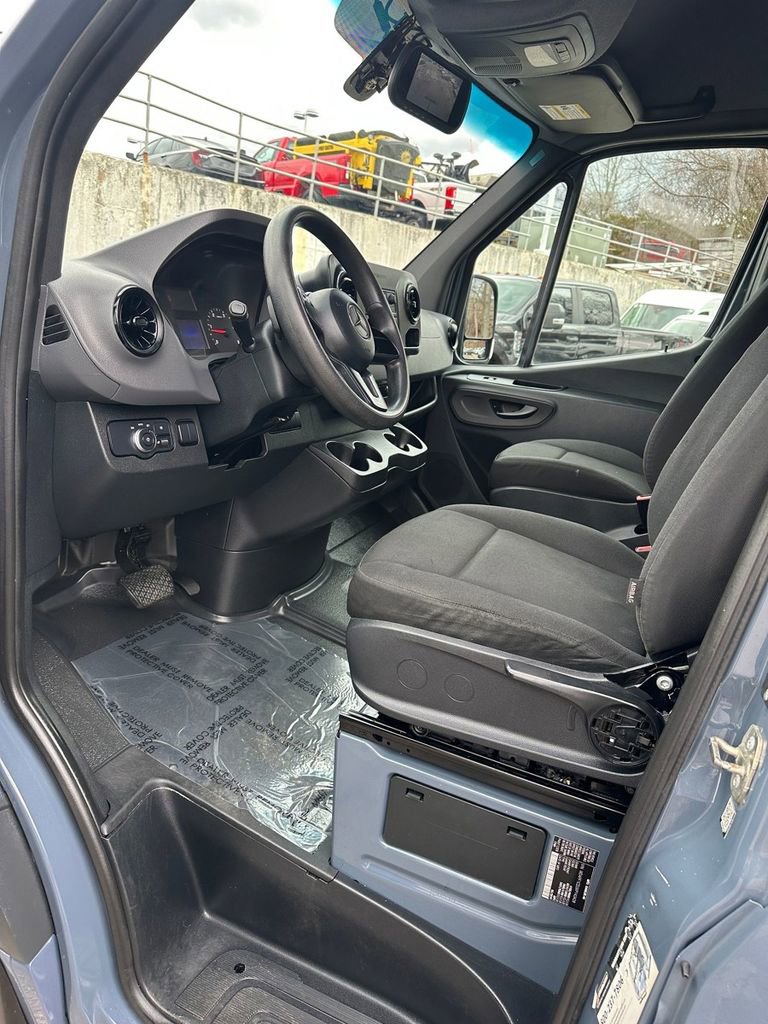 Used 2019 Mercedes-Benz Sprinter 170 image 9