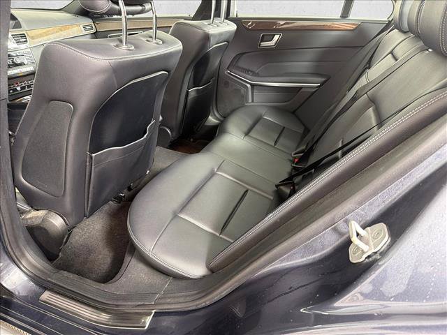 Used 2014 Mercedes-Benz E 350 4MATIC Sedan image 23