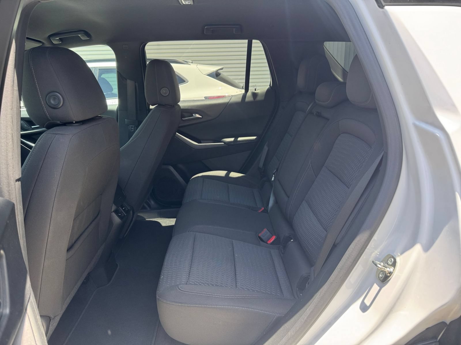 Used 2025 Chevrolet Equinox LT FWD image 25