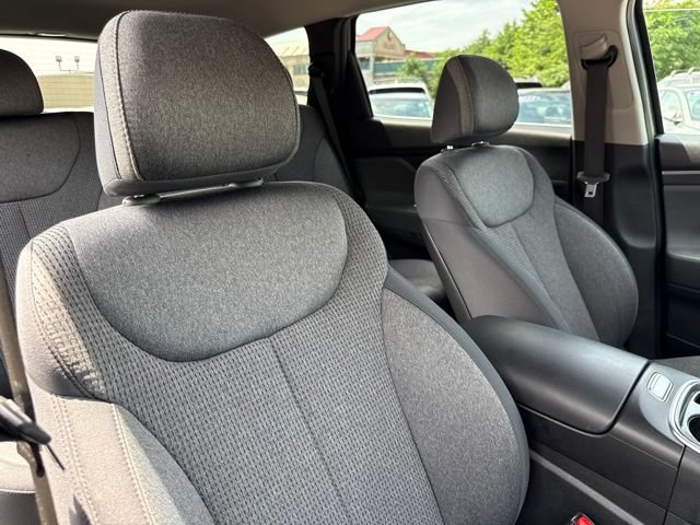 Used 2023 Hyundai Santa Fe SE AWD/4WD image 28