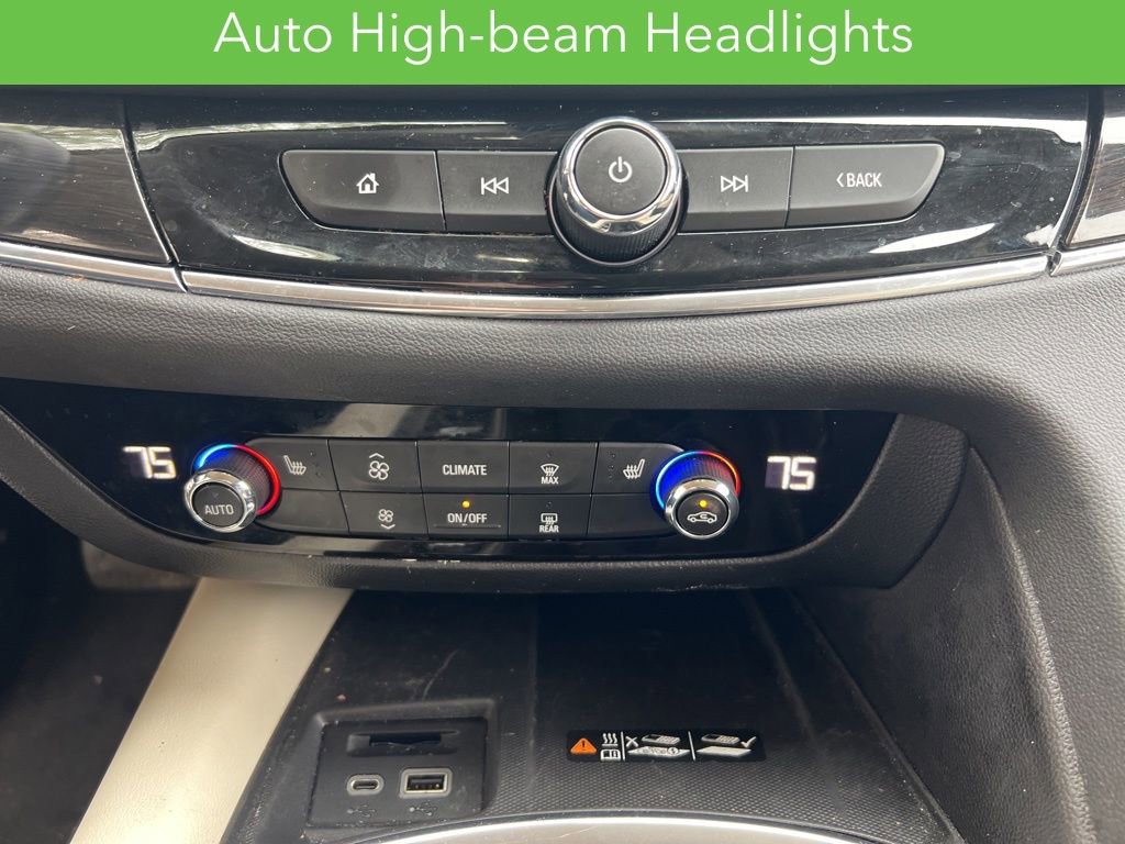 Used 2023 Buick Enclave Essence AWD/4WD image 25