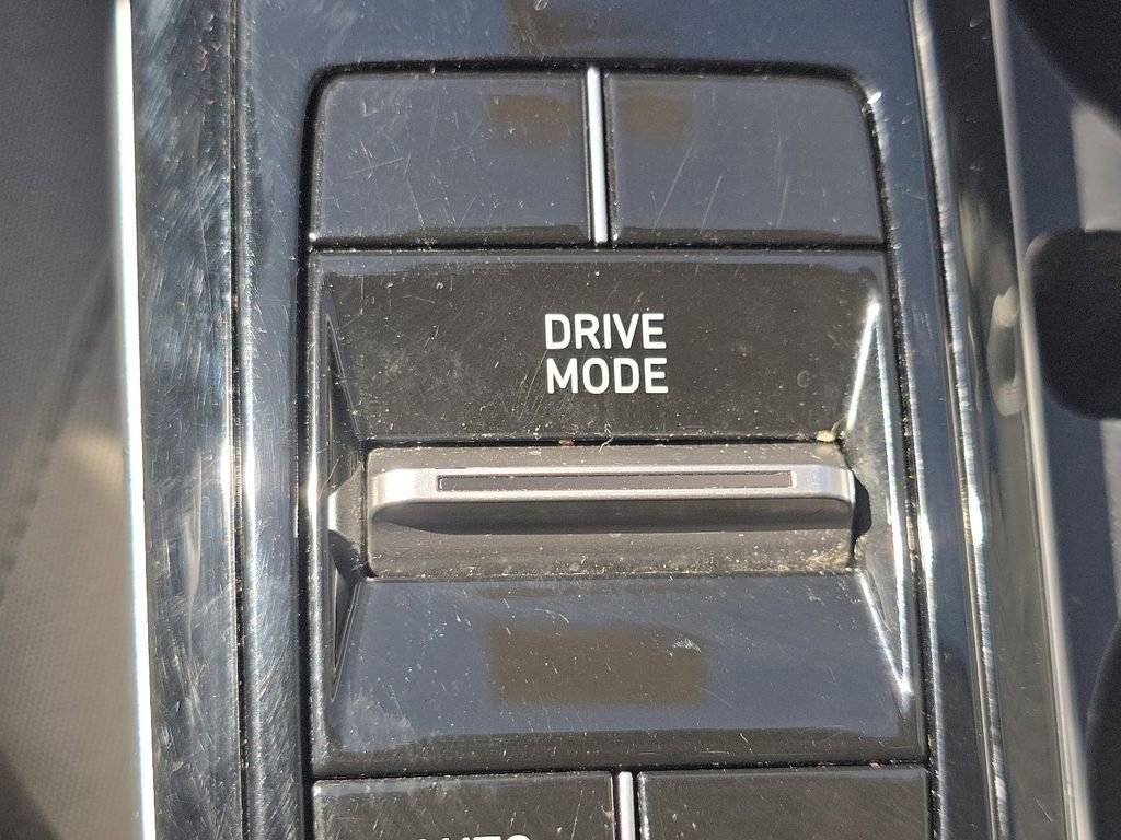 Used 2023 Hyundai Sonata SEL w/ Winter Weather Package FWD image 31
