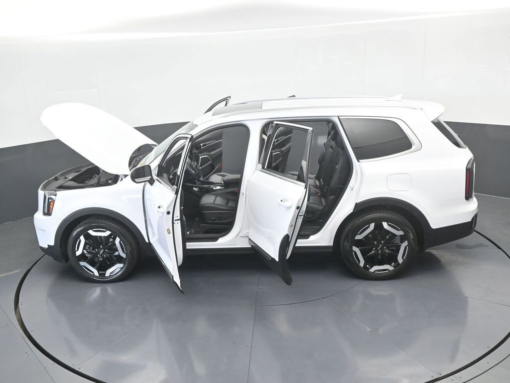 Used 2023 Kia Telluride EX image 70