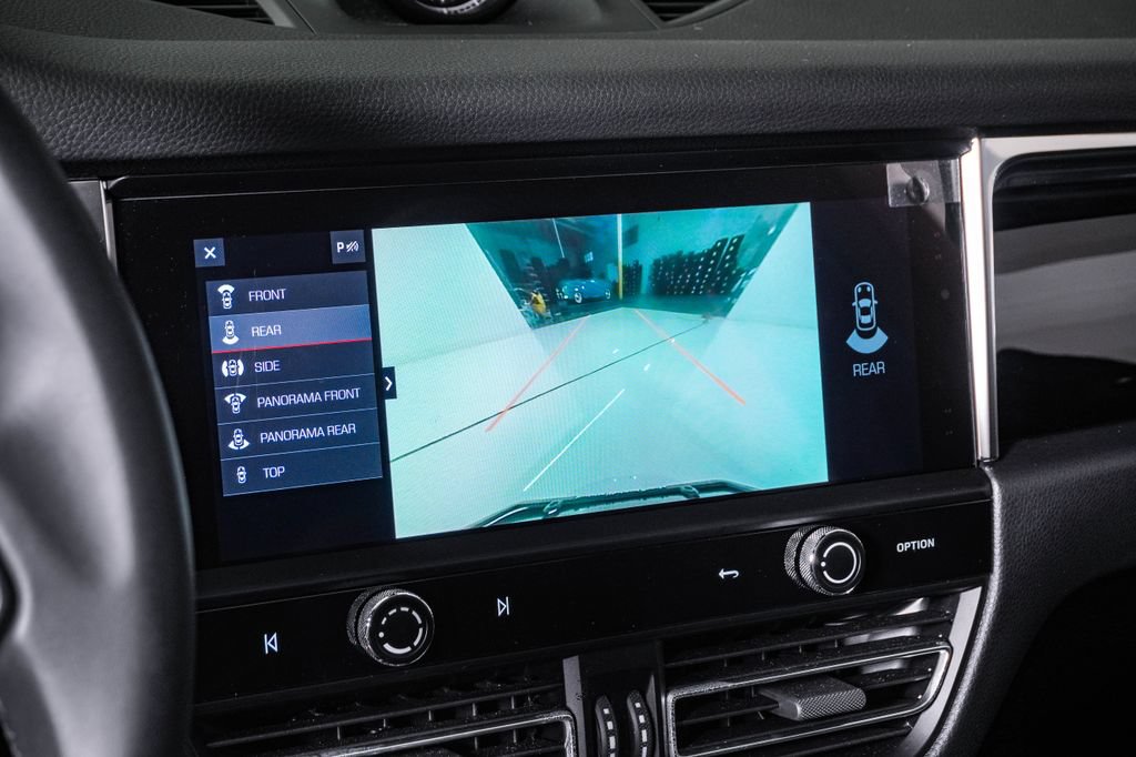 Certified 2026 Porsche Macan AWD/4WD image 23