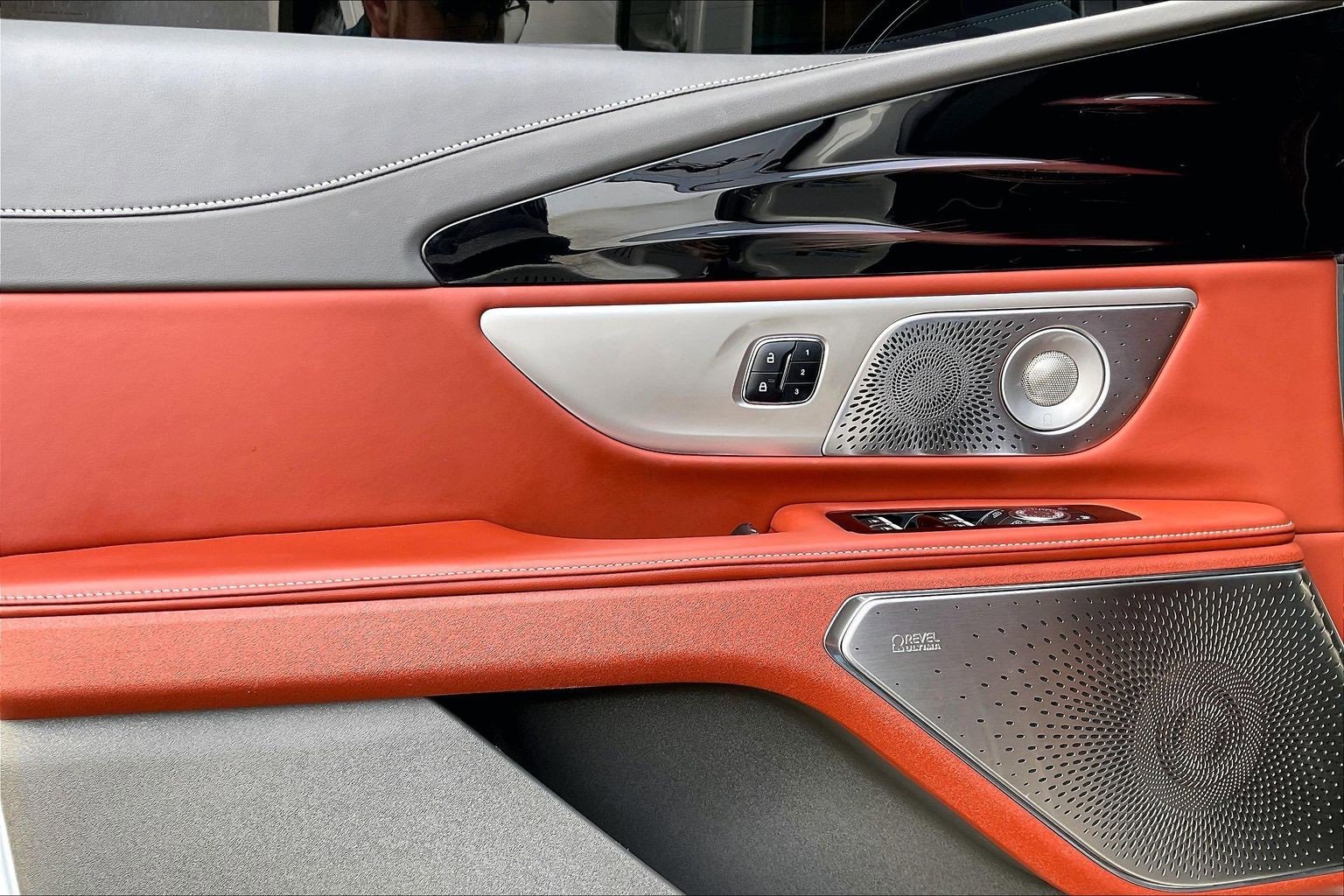 Used 2024 Lincoln Nautilus Black Label w/ Jet Appearance Package (87T) image 15