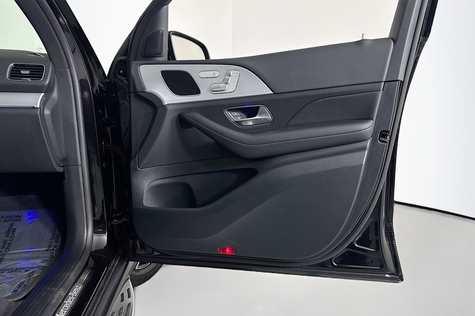 Certified 2025 Mercedes-Benz GLE 450 4MATIC image 24