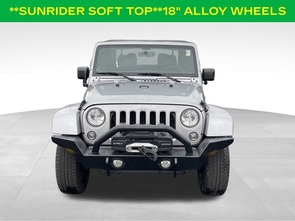 Used 2016 Jeep Wrangler Sahara w/ Connectivity Group AWD/4WD image 3
