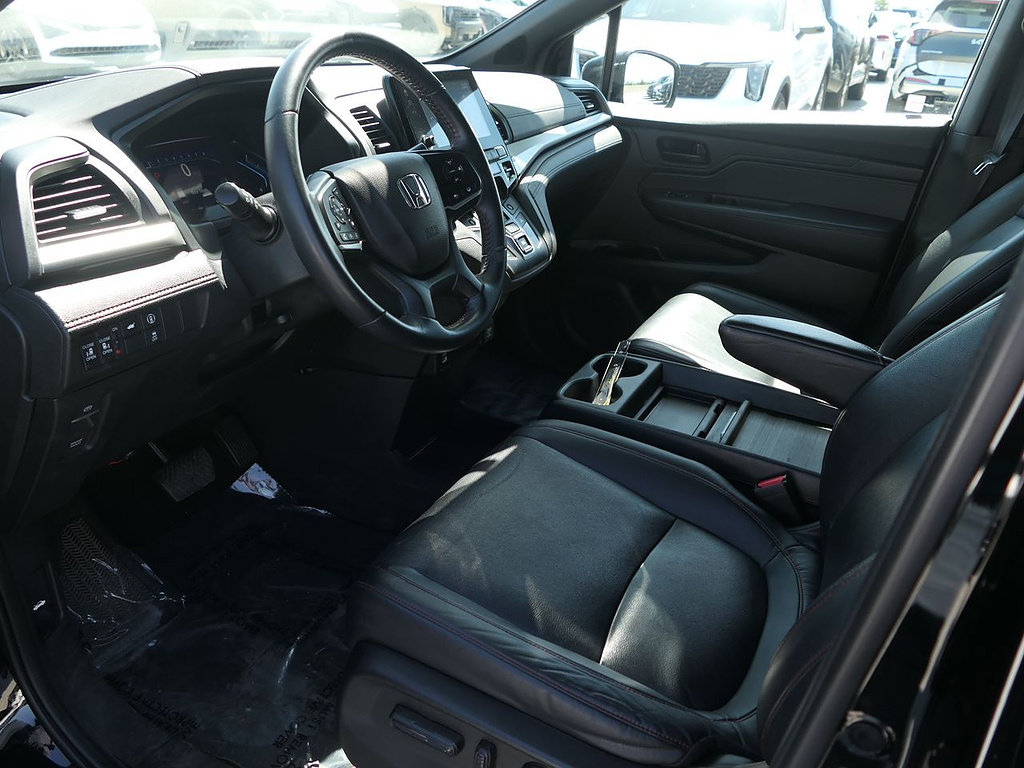 Used 2023 Honda Odyssey Sport image 11