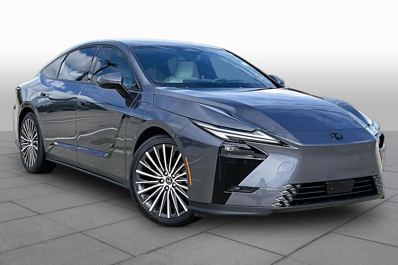 New 2026 Lexus ES 350e w/ Executive Package FWD image 2