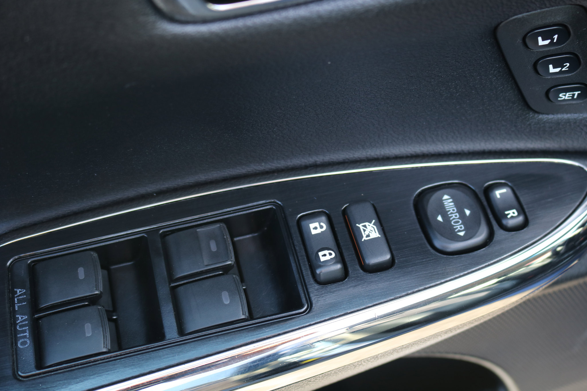 Used 2016 Toyota Avalon XLE Premium image 15