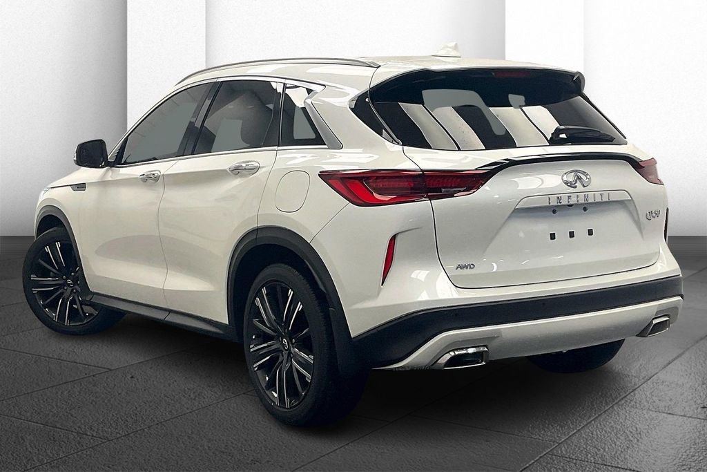 Used 2022 INFINITI QX50 Luxe w/ Appearance Package image 9