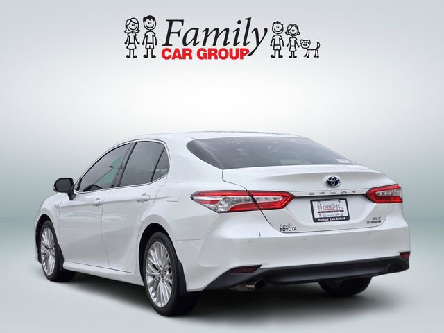 Used 2018 Toyota Camry XLE FWD image 3