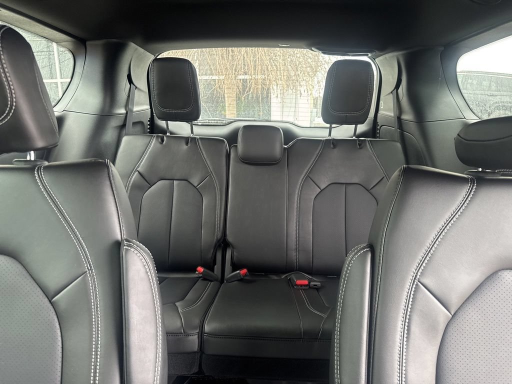 New 2026 Chrysler Voyager LX FWD image 15