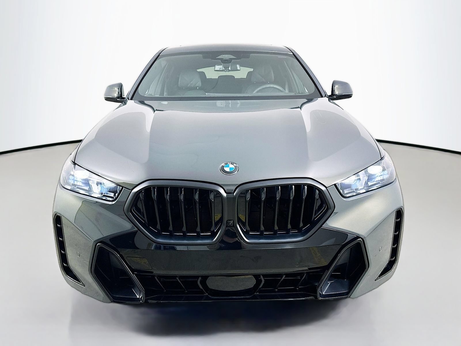 New 2026 BMW X6 xDrive40i w/ Climate Comfort Package AWD/4WD image 2