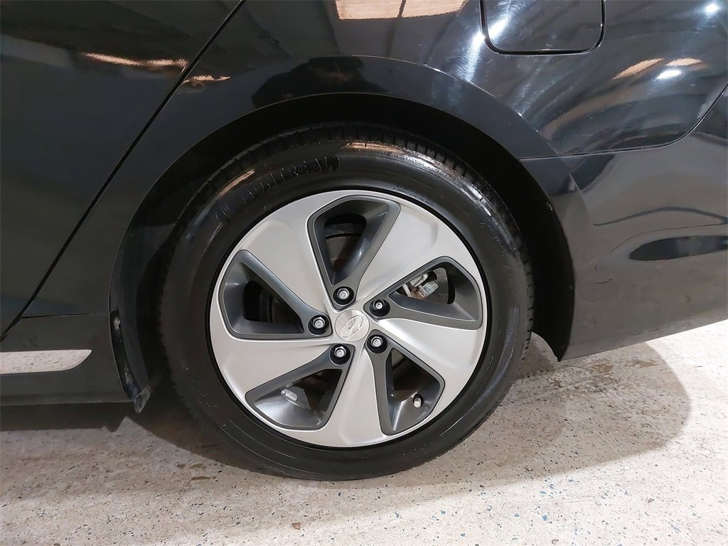 Used 2016 Hyundai Sonata Limited w/ Option Group 02 image 35