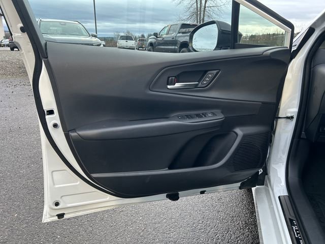 Used 2024 Toyota Prius Prime Premium image 18