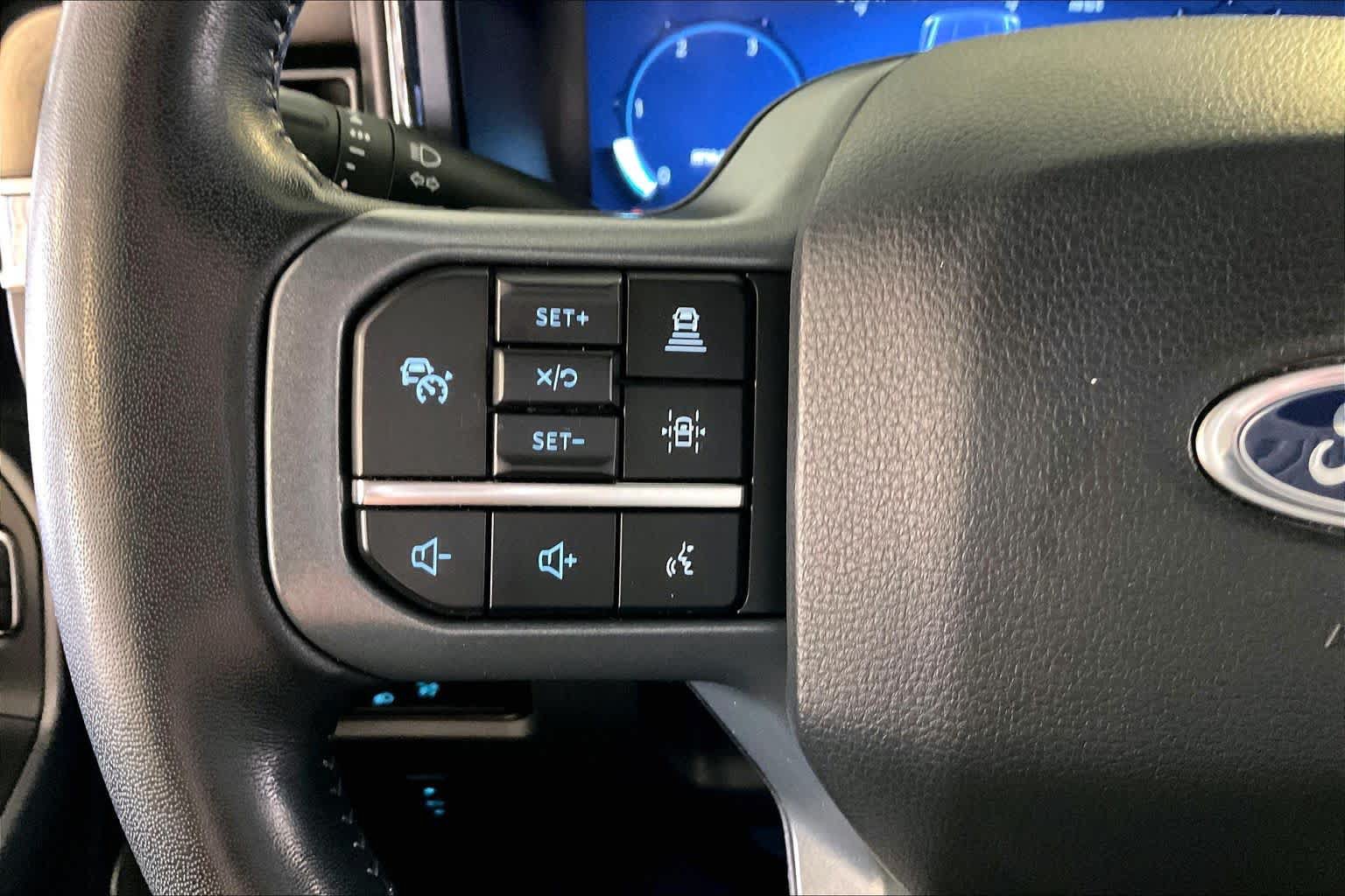 Used 2024 Ford F250 Lariat w/ Lariat Ultimate Package AWD/4WD image 22