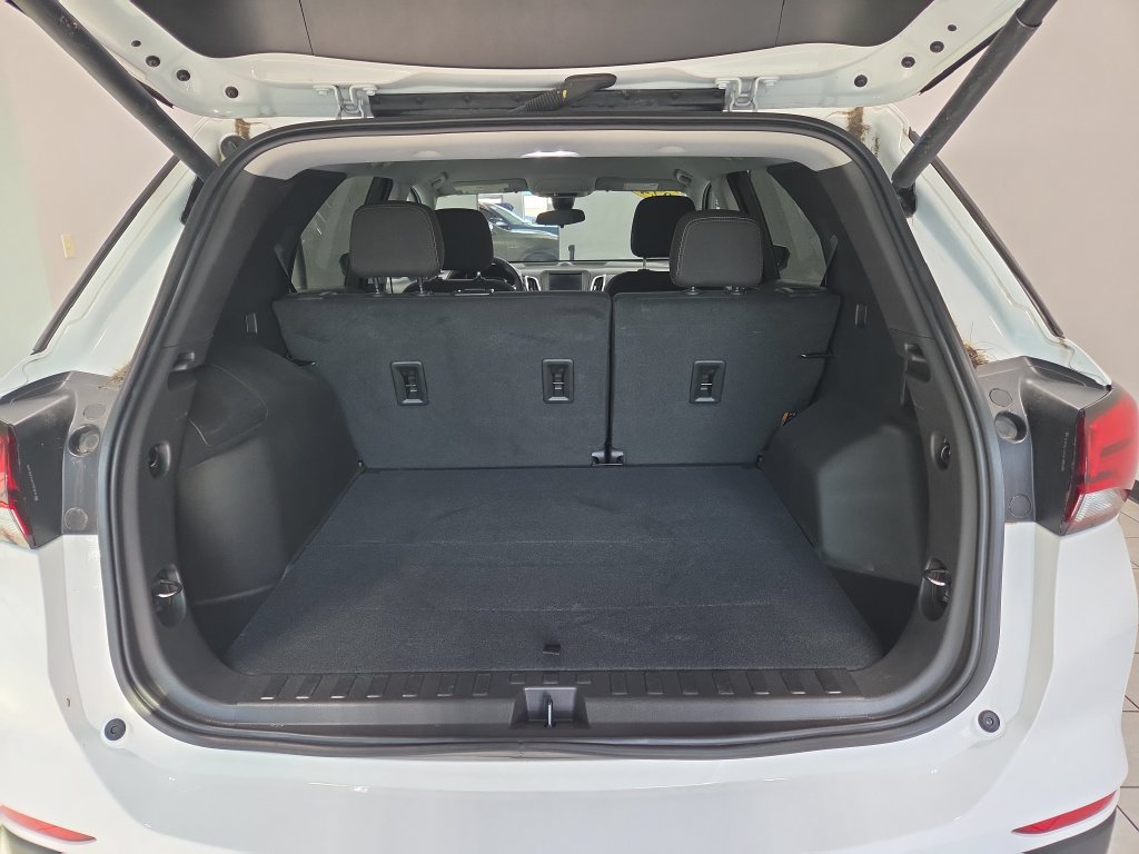 Used 2024 Chevrolet Equinox LT AWD/4WD image 13