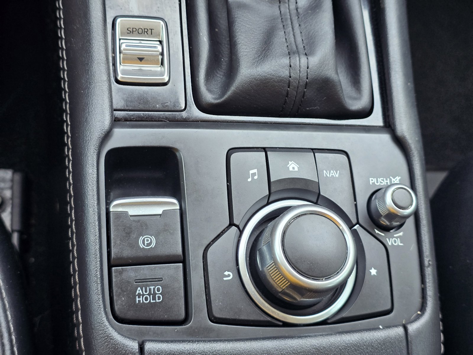 Used 2019 MAZDA CX-3 Touring w/ Preferred Equipment Package image 21