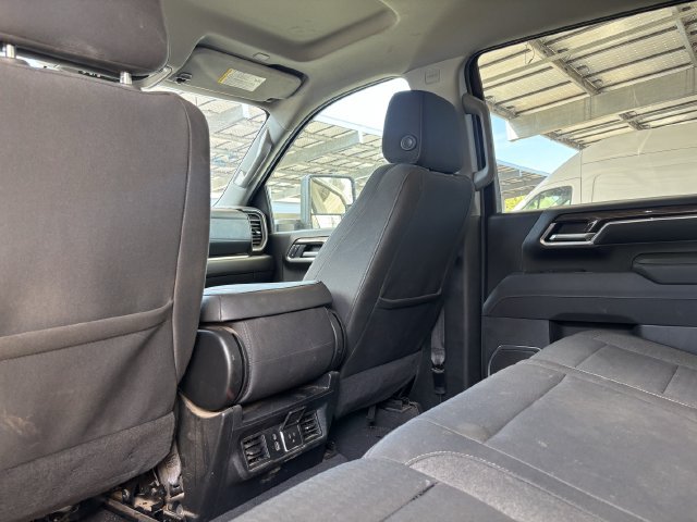 Used 2025 Chevrolet Silverado 3500 LT w/ Safety Package AWD/4WD image 12
