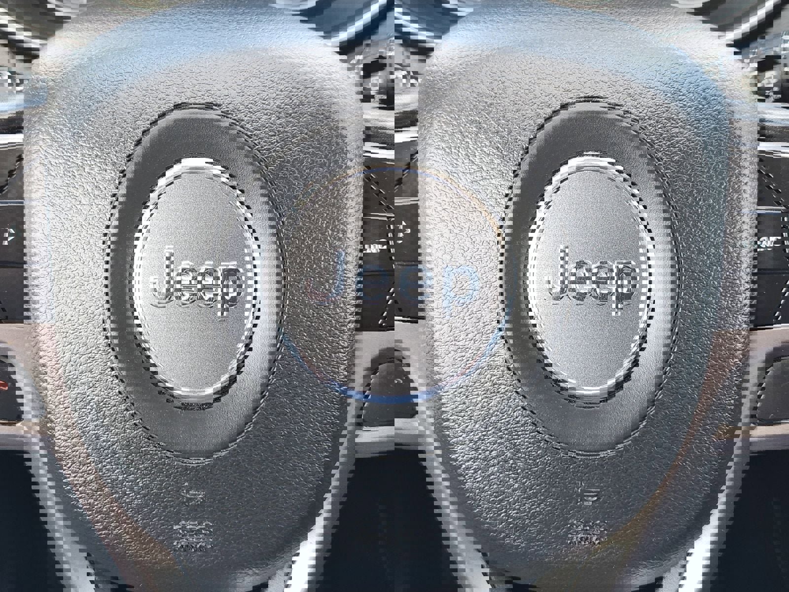 Used 2021 Jeep Cherokee Latitude Plus image 37