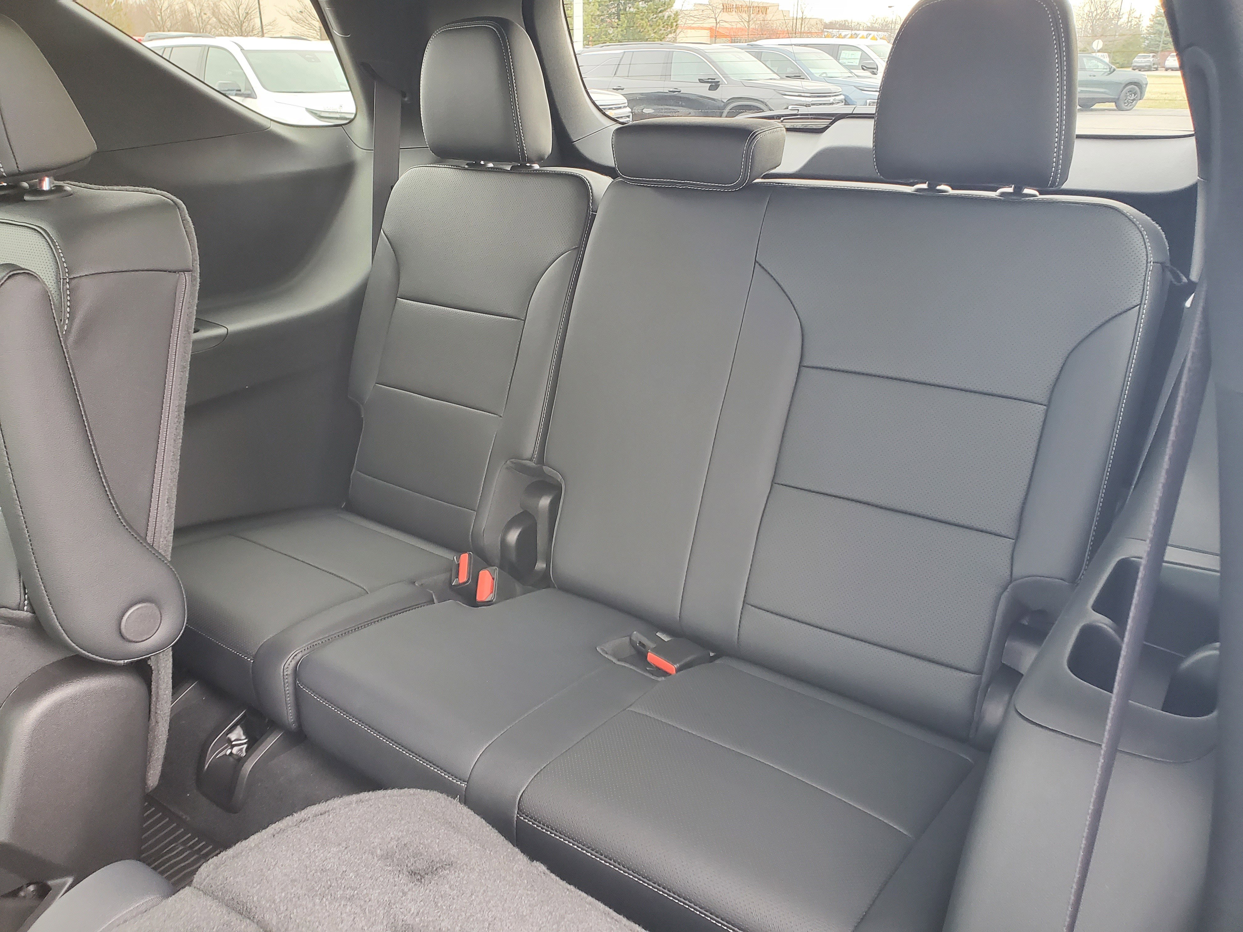 New 2026 Chevrolet Traverse LT w/ Driver Confidence Package FWD image 26